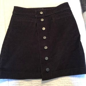 Aritzia Black Skirt (mid thigh length)